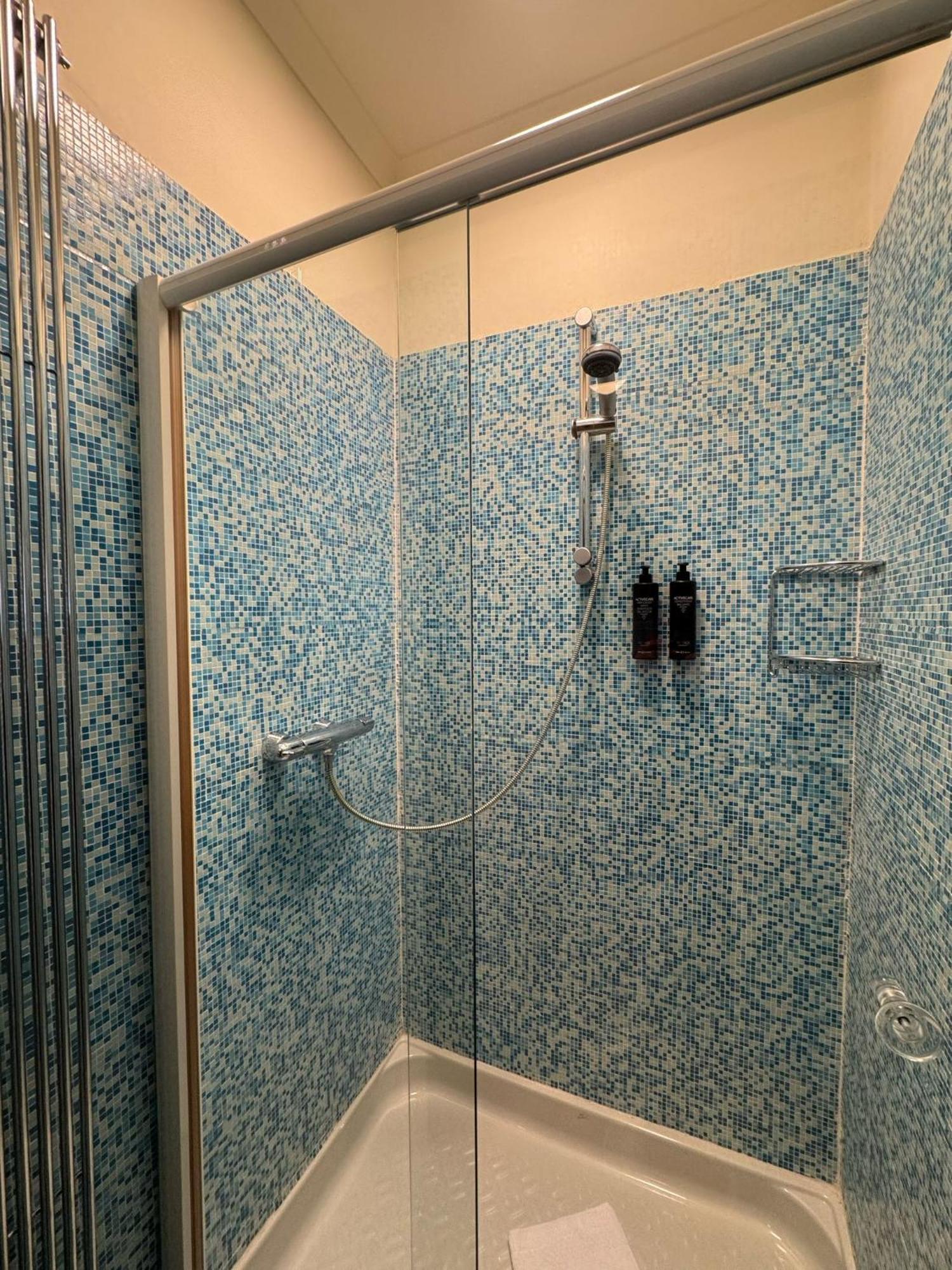 Urbino Apartments - Palazzo Paltroni Studio ภายนอก รูปภาพ