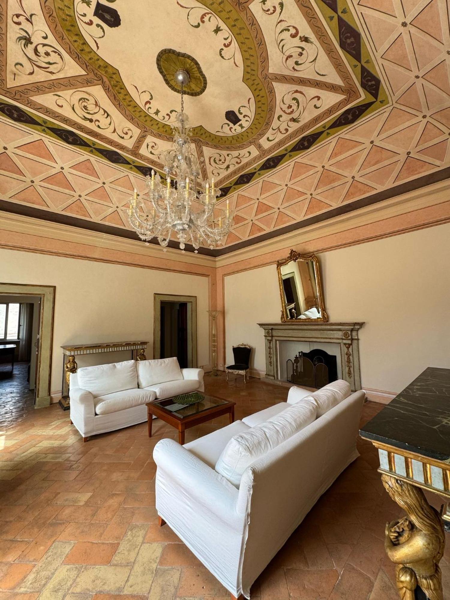 Urbino Apartments - Palazzo Paltroni Studio ภายนอก รูปภาพ