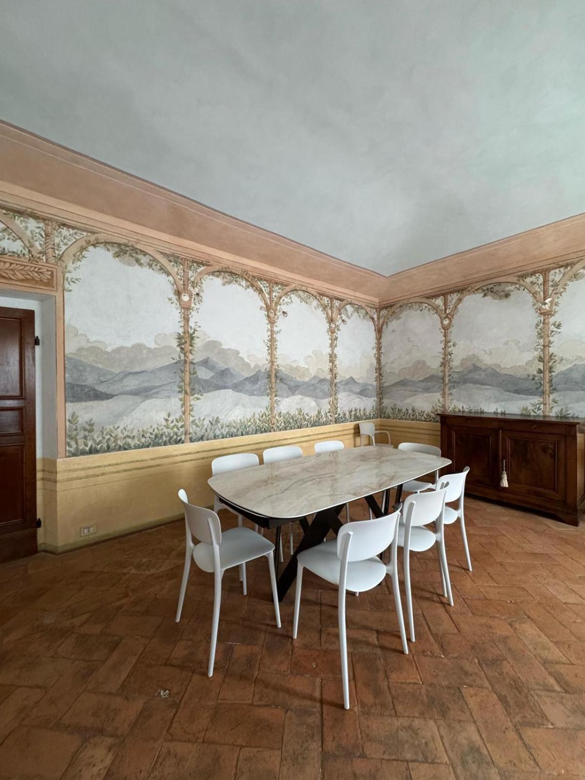 Urbino Apartments - Palazzo Paltroni Studio ภายนอก รูปภาพ